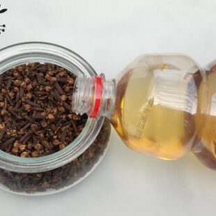 ✨ Smíchejte hřebíček a ocet! Tento přírodní elixír budete používat celý život 🌿🧴